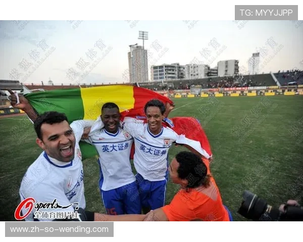 仲豆豆在足球之夜吐露心声一颗心愿如何点燃体育激情